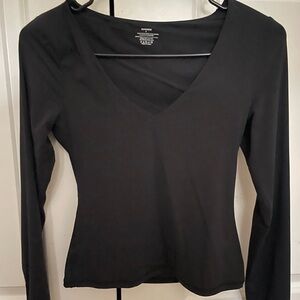 Elegant Black V-Neck Long Sleeve Top